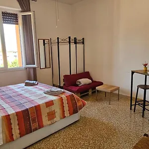 Aloha Vicino All'aeroporto Bed & Breakfast