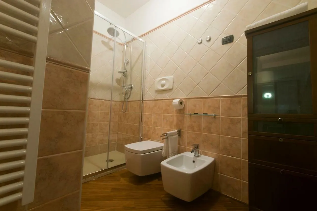 Bed & Breakfast Suite del Borgo - Affittacamere - Guest house Bologna