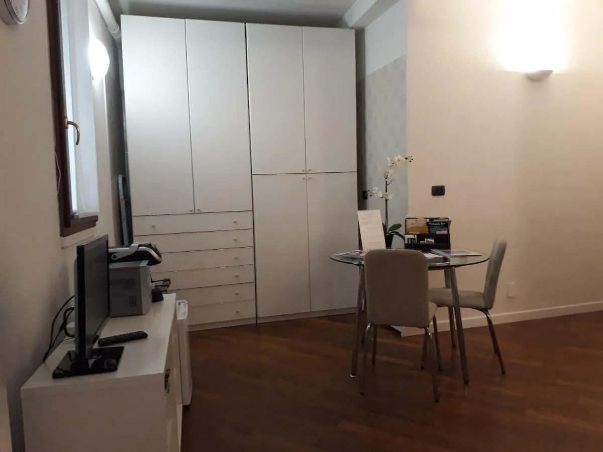 Suite del Borgo - Affittacamere - Guest house Bologna Italia